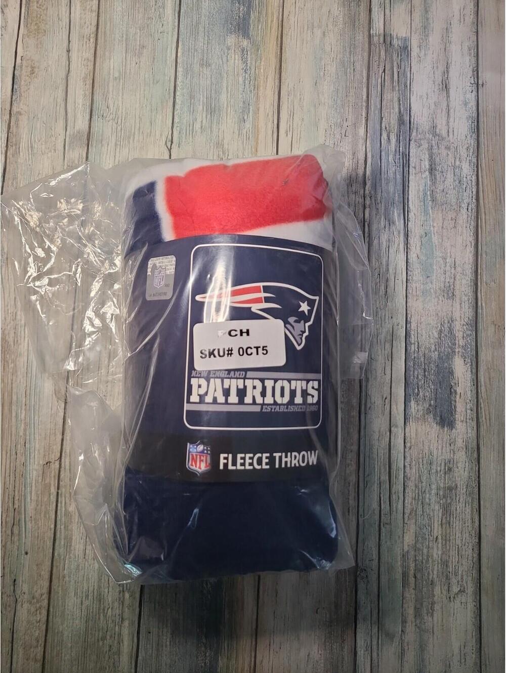 New Soft Fleece Throw Blanket 50" X 60" Split Wide New England Patriots